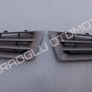 Renault Megane 2 Ön Tampon Üst Izgara Takımı 7701476893