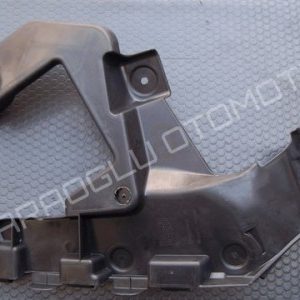 Renault Scenic 2 Sağ Arka Tampon Braketi 8200228454