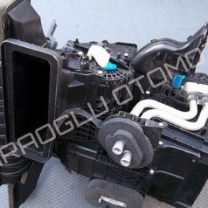 Renault Modus Kalorifer Kutusu 7701208347