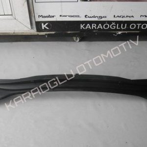 Renault Modus Ön Cam Izgarası 8200338548