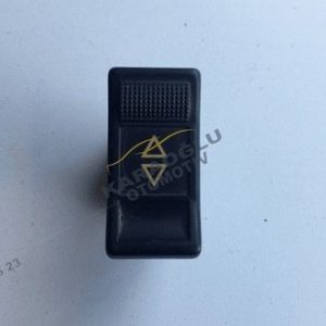 Renault R21 Ön Cam Açma Düğmesi 7700807538