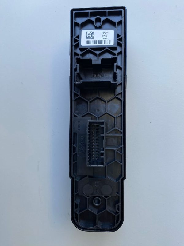 Renault Megane 4 Cam Açma Düğme Paneli 254012952R - Görsel 2