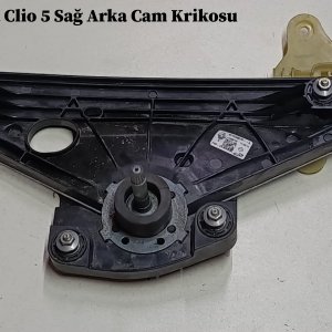 Renault Clio 5 Sağ Arka Cam Krikosu Çıkma 827204807R